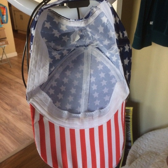 Baseball Type Cap Red White Blue Stars/Stripes Print Adjustable Pre-Owned - Picture 3 of 10